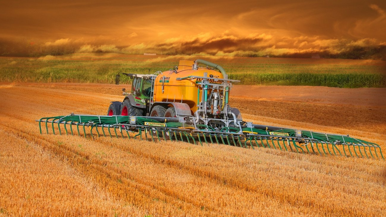 tractor-6544592_1920