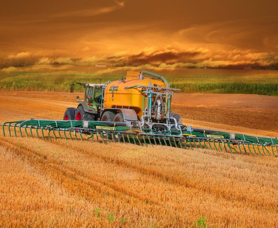 tractor-6544592_1920